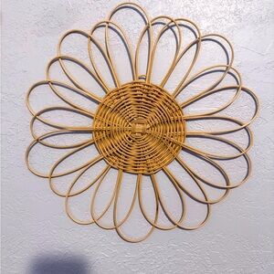 EUC Handmade Rattan Daisy Wall Hanging Decor